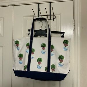 WH Hostess x Crab & Cleek Tartan Topiary Canvas Tote Bag / Navy Blue Trim